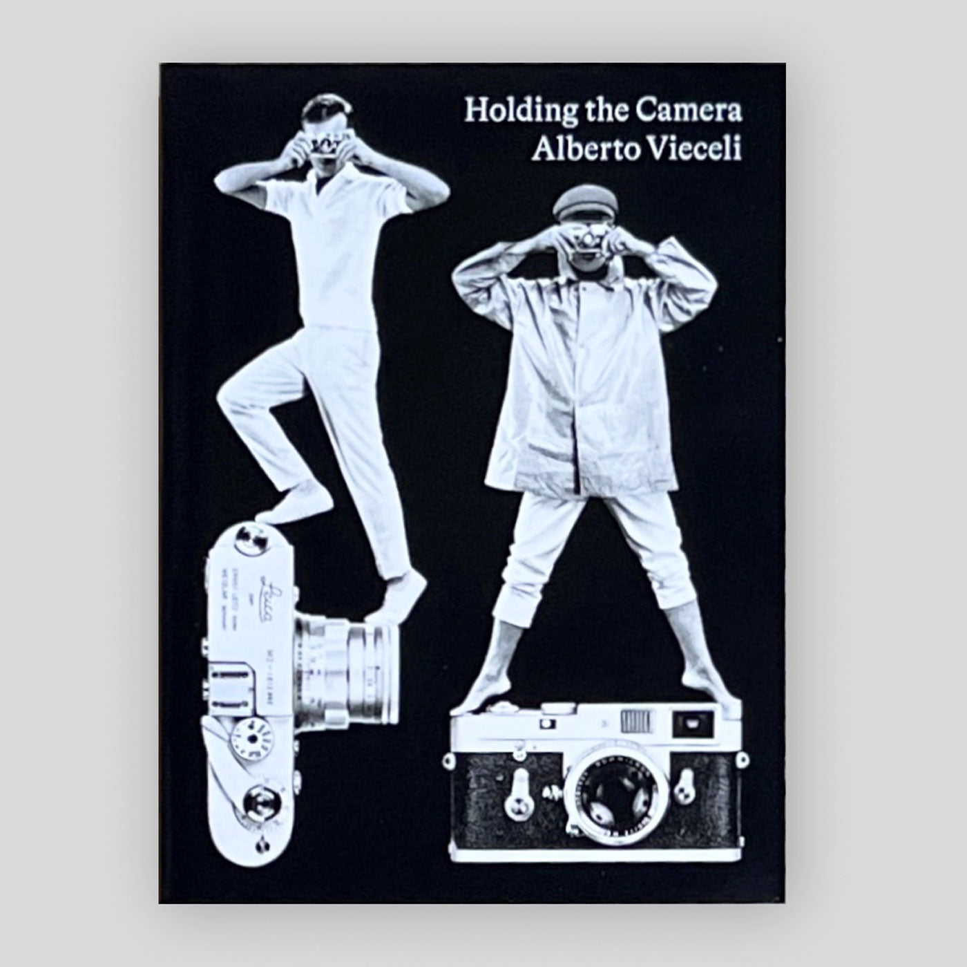 Holding the Camera | Alberto Vieceli