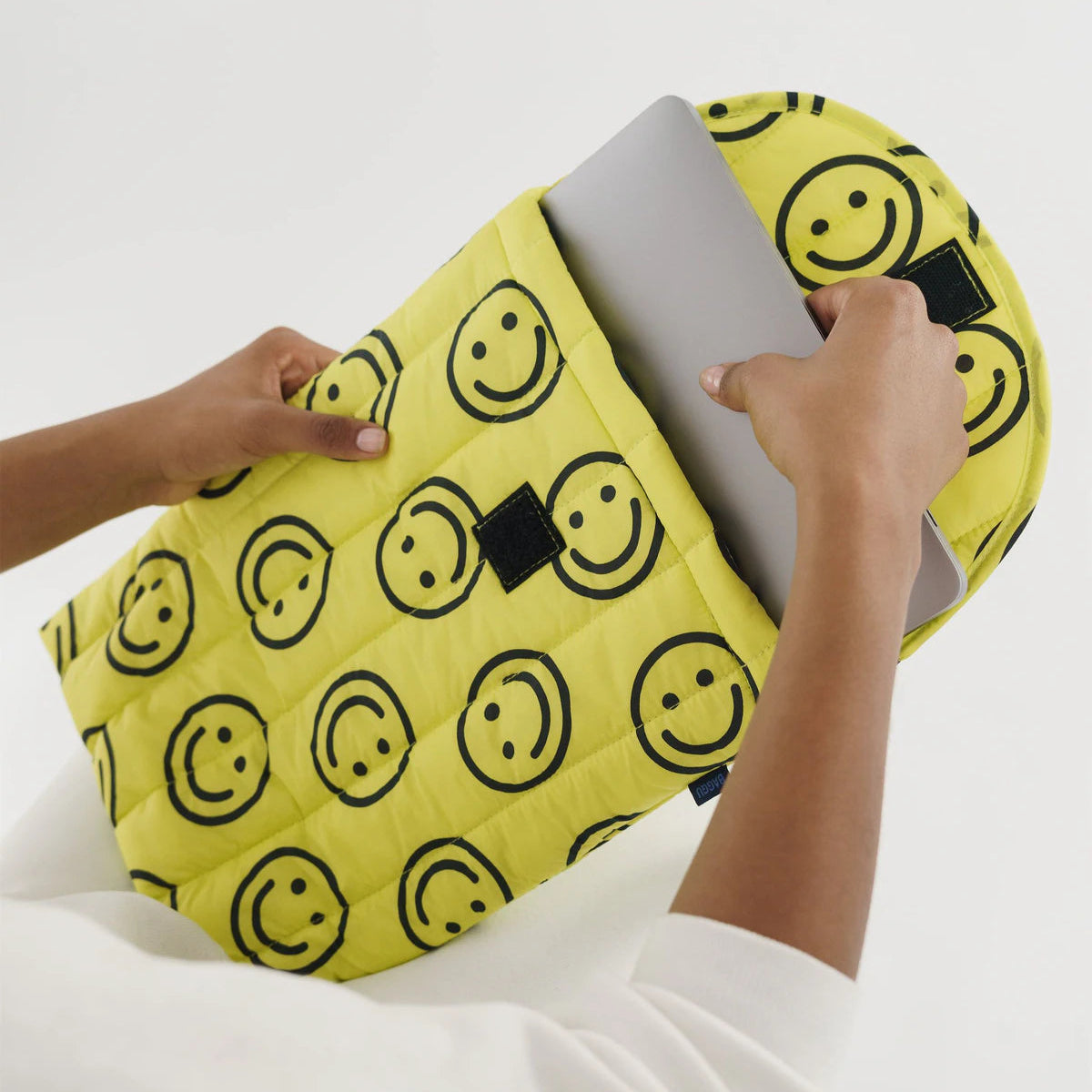 Baggu Puffy Laptop Sleeve 16" |Yellow Happy (Copy)