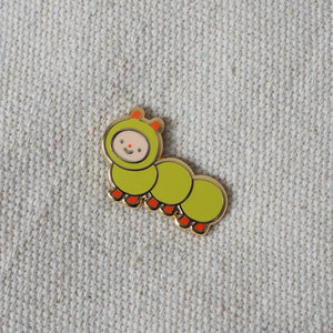 Natamori | Pin Badge - Caterpillar