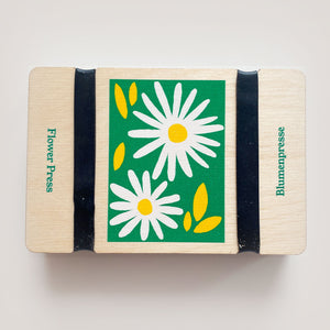 Studio Wald | Pocket Flower Press - Daisy